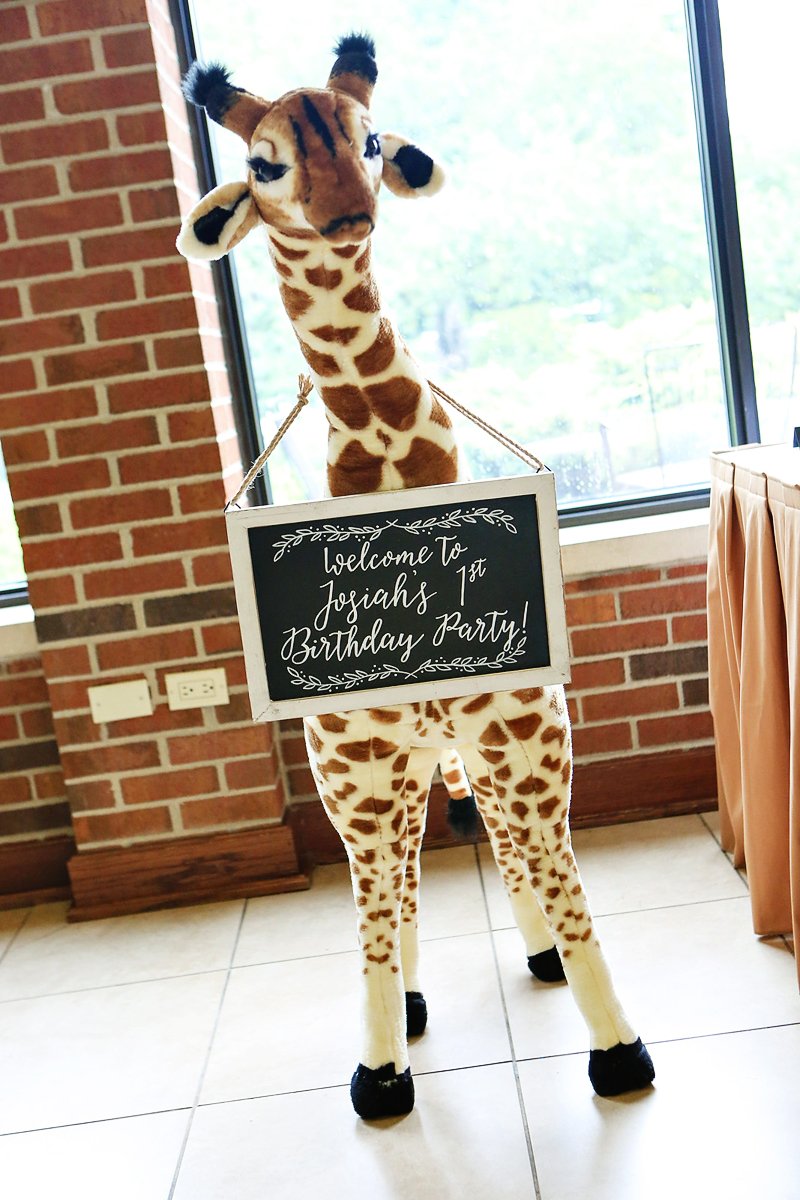 whimsical-gold-safari-first-birthday-party-hostess-with-the-mostess