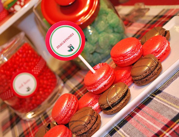 plaidchristmaspartyideas_1 plaid Christmas party ideas