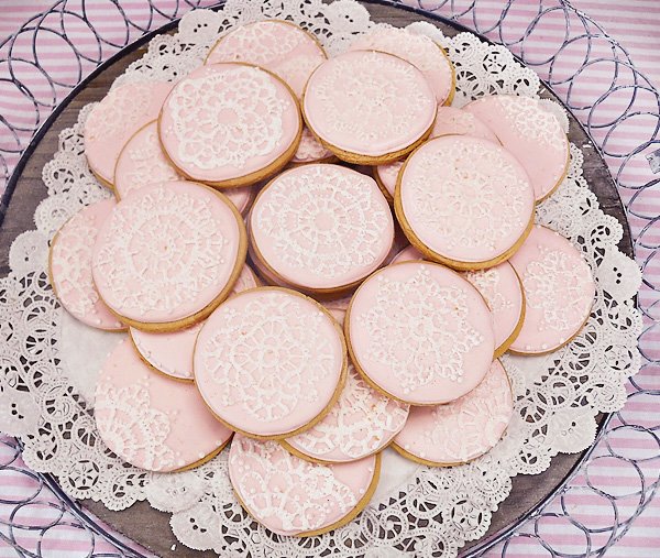 Vintage Pony Birthday Party Dessert Table