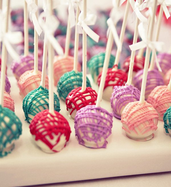 elmo birthday party modern cake pops