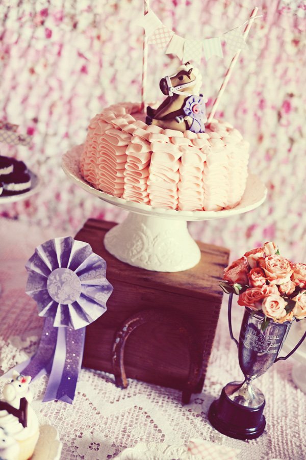 vintage pony party cake with fondant horse