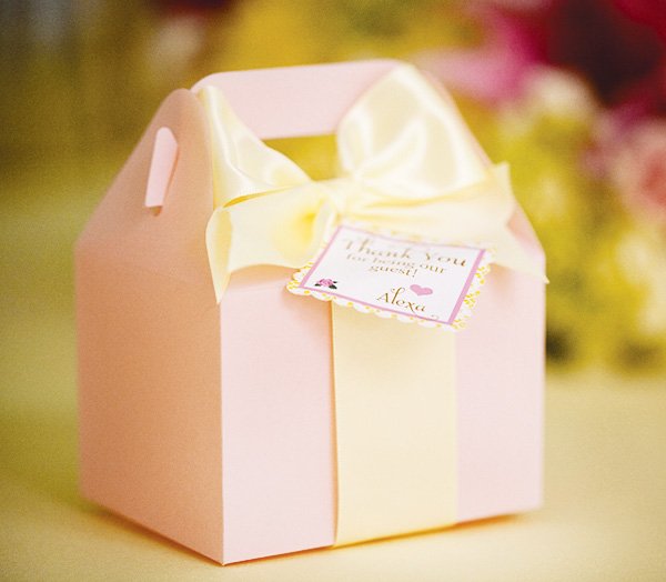 beauty and the beast party favor with a yellow bow