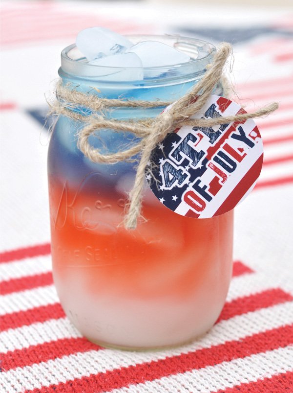 july 4th patriotic juice with a jute tag and cute printable with red white and blue colors