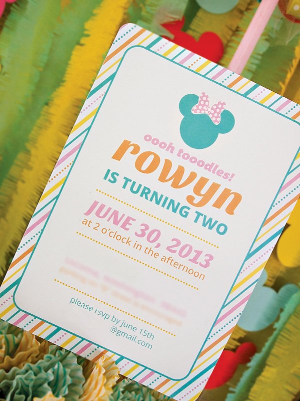 Cute &amp; Colorful Minnie Mouse 2nd Birthday Party // Hostess