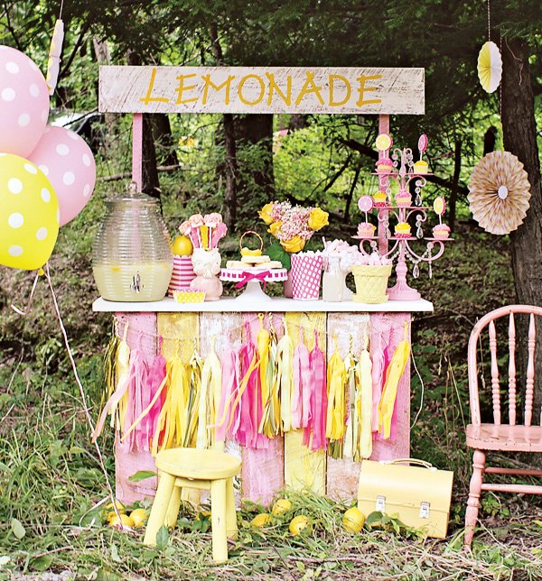 pink lemonade stand