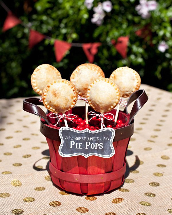 Apple Pie Pops