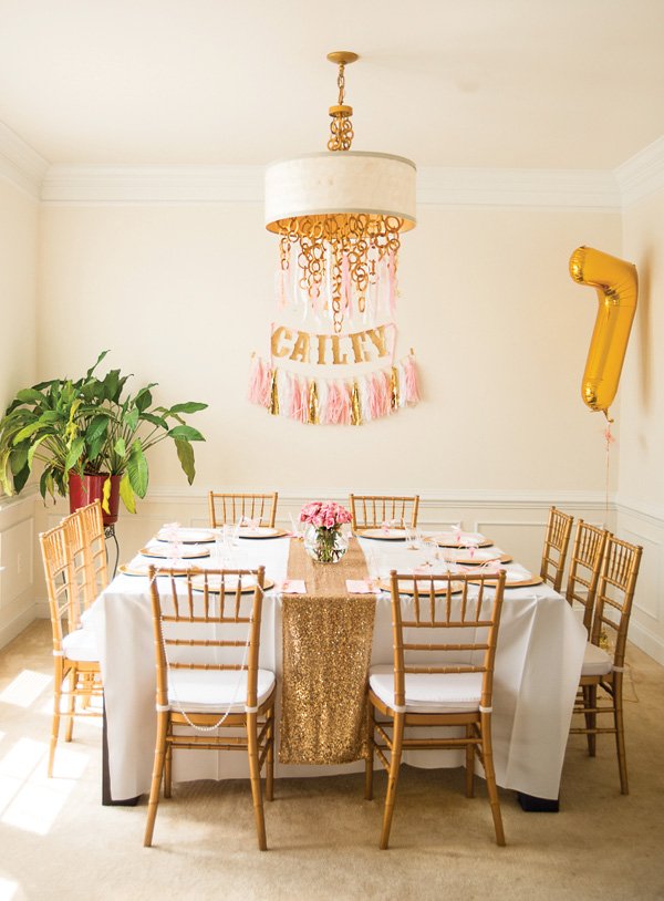 gold glitter table runner and tabalescape