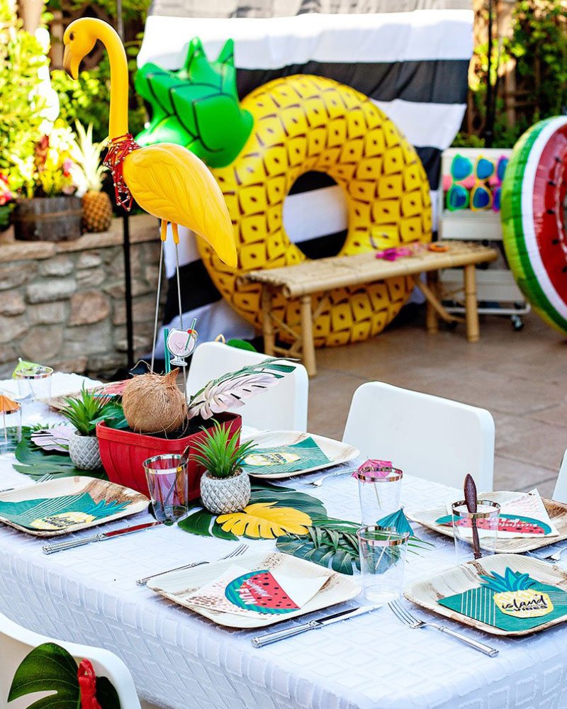 10 Creative Tropical Summer Party Ideas (Part 2) // Hostess with